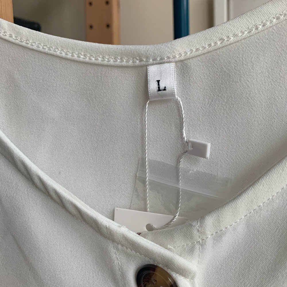 Ivory button down blouse - Picture 3 of 3